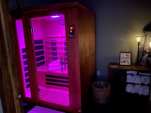 Dry Salt and Infrared Sauna