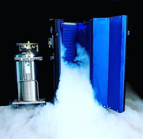 Cryotherapy tech