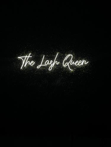 The Lash Queen - Beauty Bar