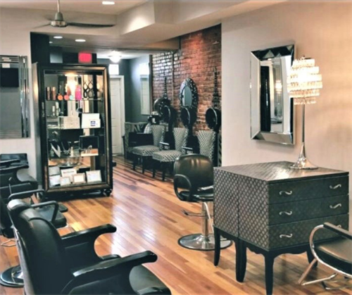 Monique-Nicole Hair Studio