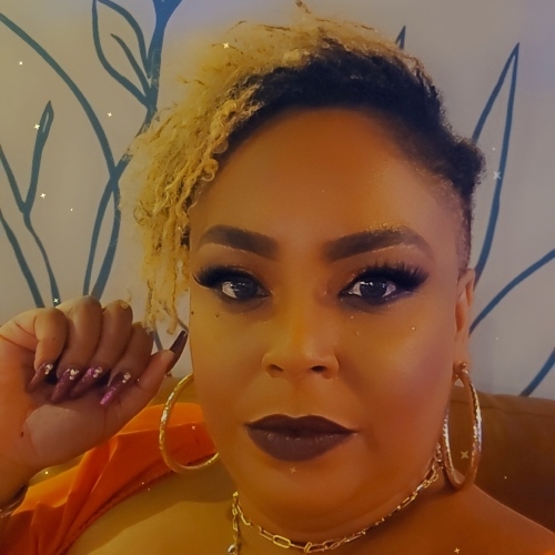 Ms Dee Glitz